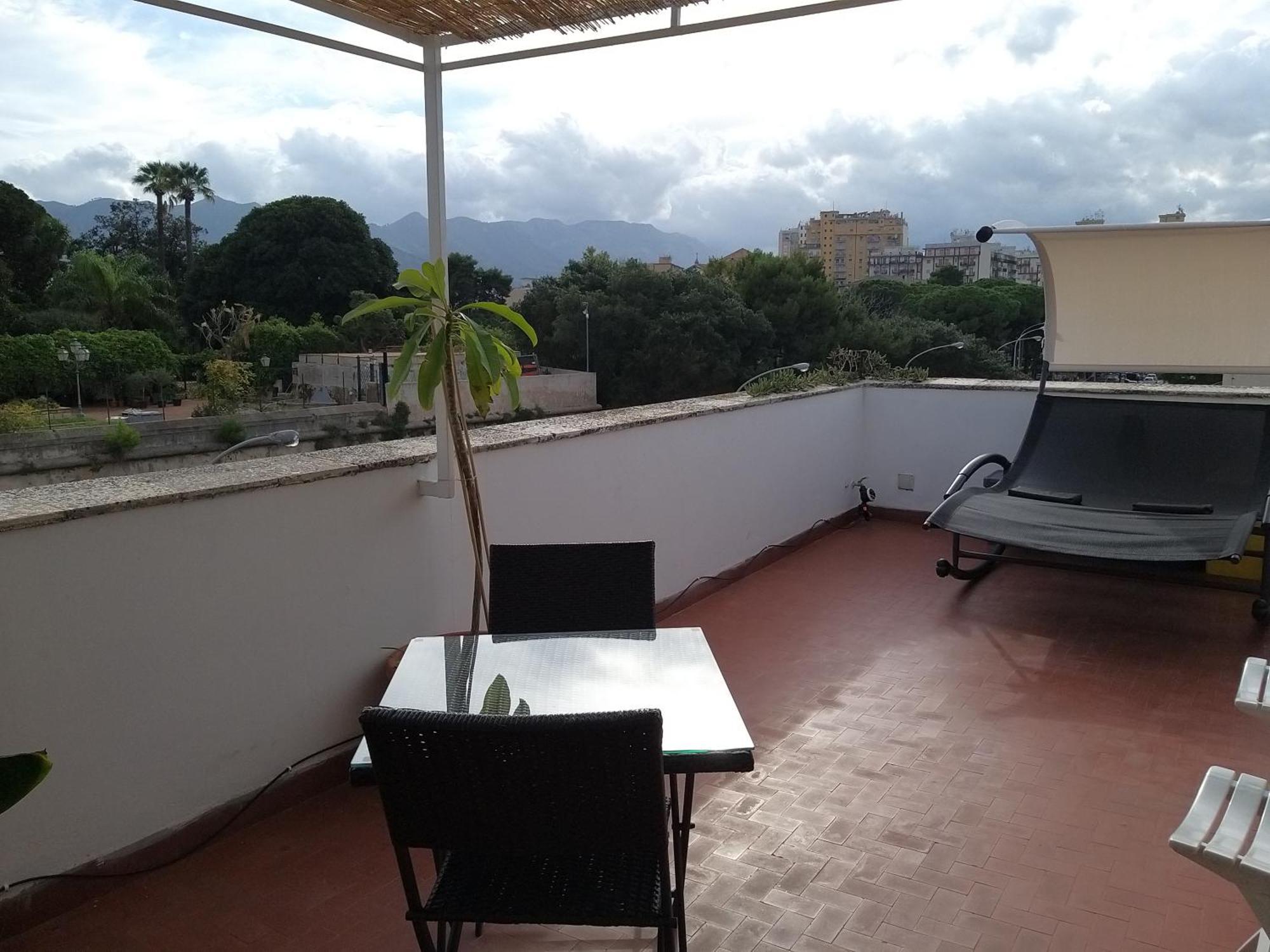 La Porta Dei Mori Apartment Palermo Bagian luar foto
